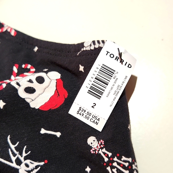 ❤️NWT VINTAGE TORRID BRA - CHRISTMAS SKULL BRALETTE - LIGHTLY LINED - LACE HEM - Picture 9 of 13
